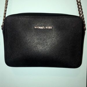 Micheal Kors crossbody